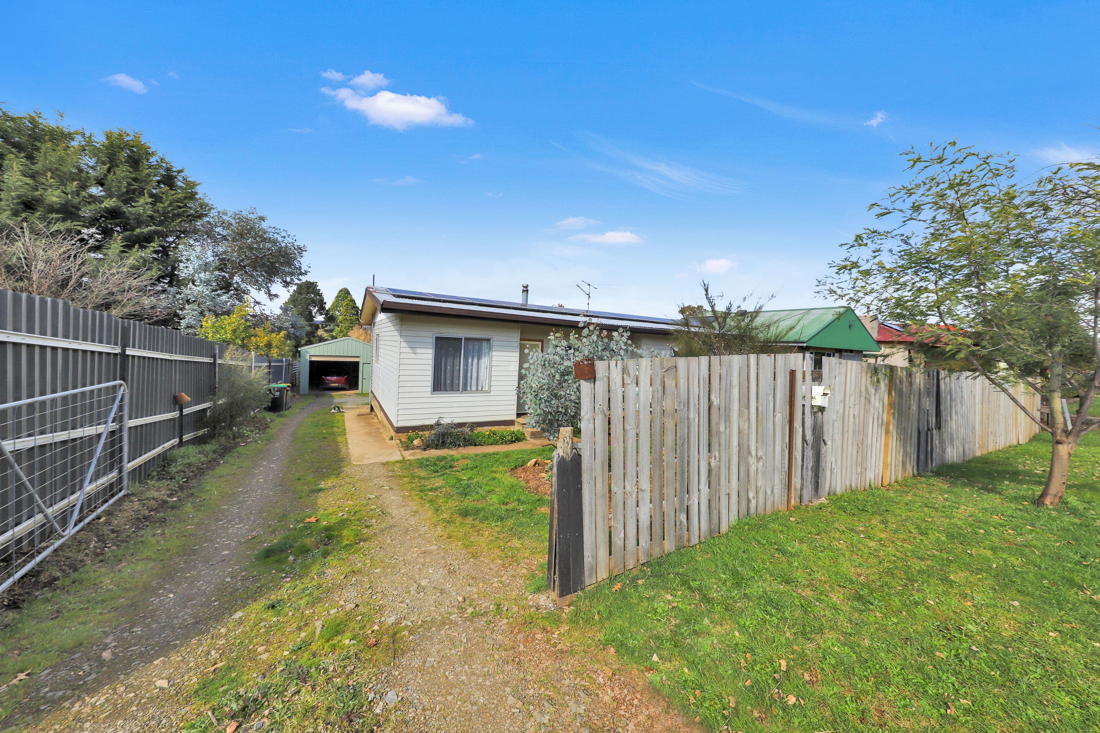 5 Coorabel Avenue, Batlow NSW 2730, Batlow - Thumbnail 4