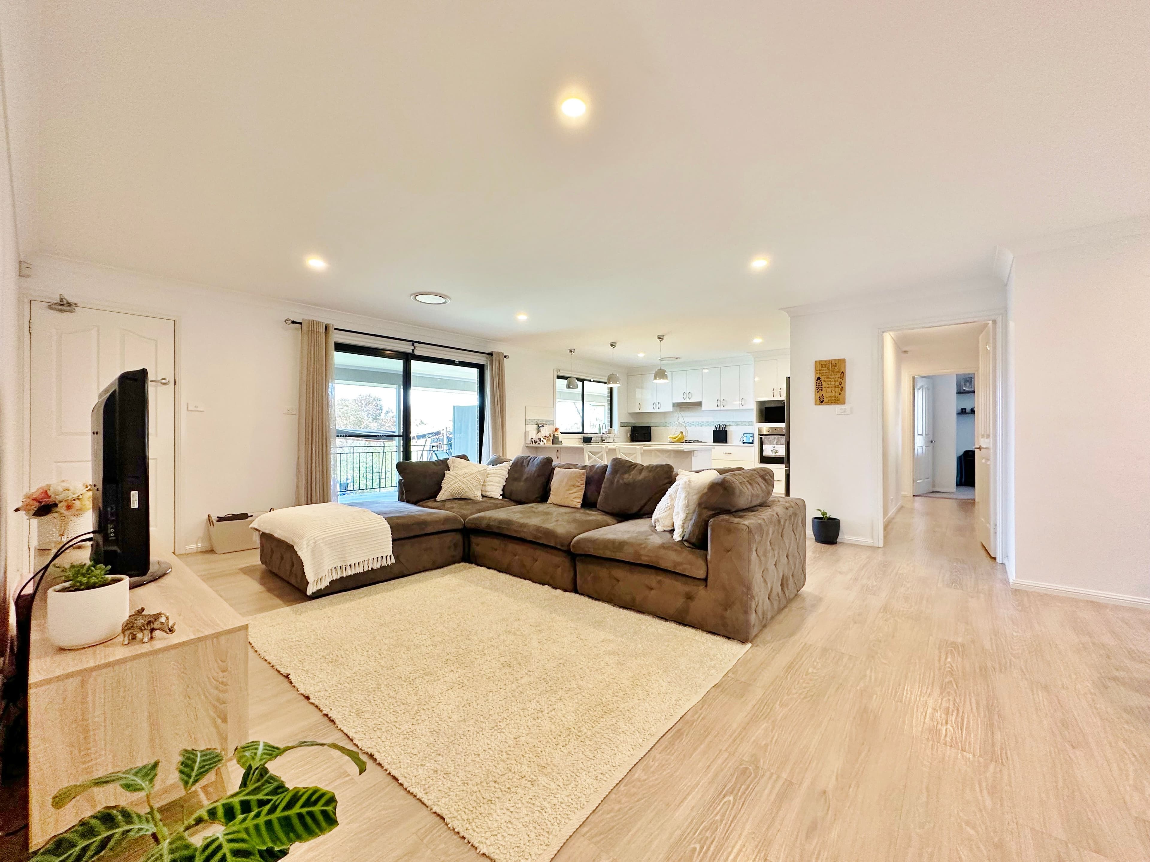 46 Jordan Place, Young NSW 2594, Young - Thumbnail 3