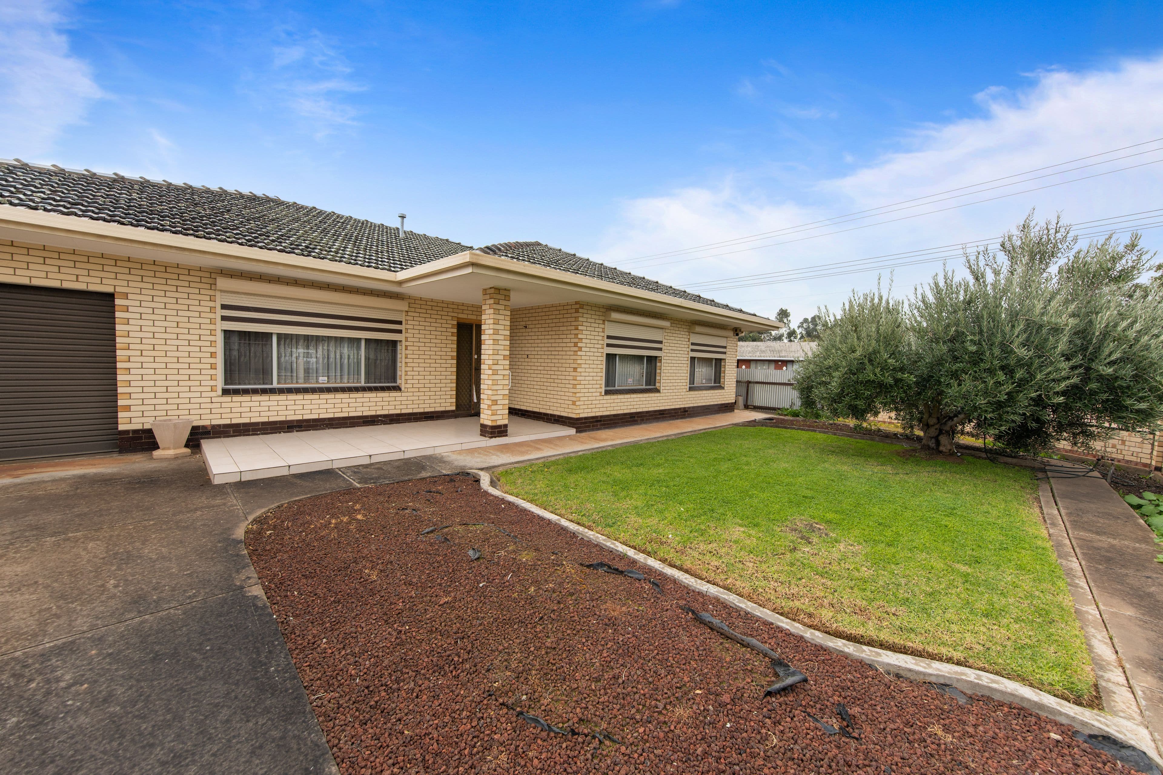 13 Quinlivan Road, Pooraka SA 5095, Pooraka - Thumbnail 2