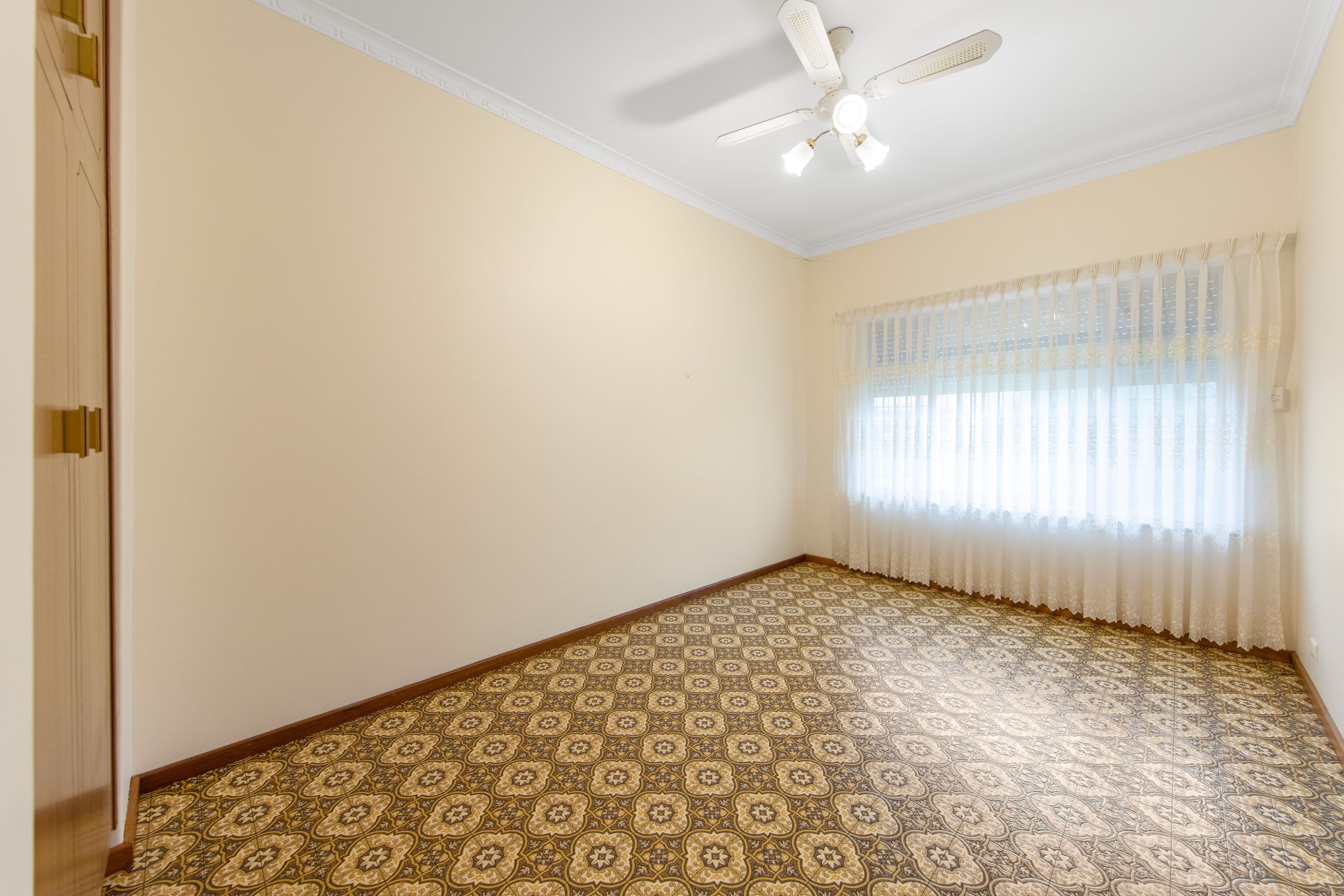 13 Quinlivan Road, Pooraka SA 5095, Pooraka - Thumbnail 8