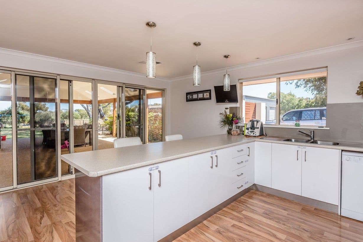 38 Stuart Road, Moresby WA 6530, Moresby - Thumbnail 3