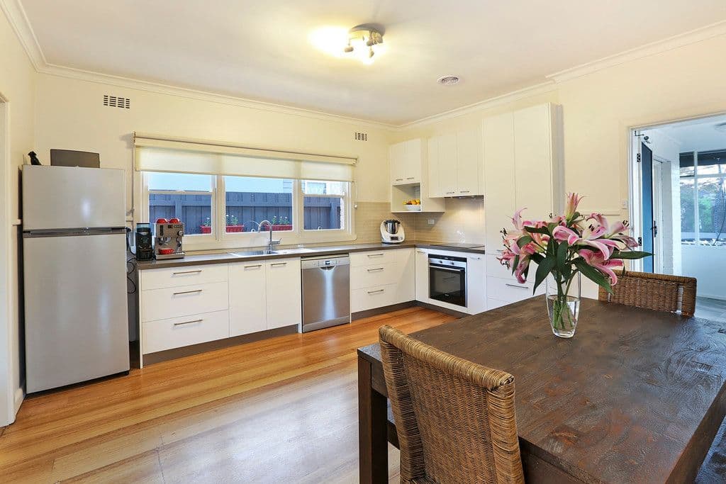 12 Laura Avenue, Belmont VIC 3216, Belmont - Thumbnail 3