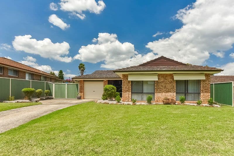 10 Svensden Place, Ingleburn - Image 1