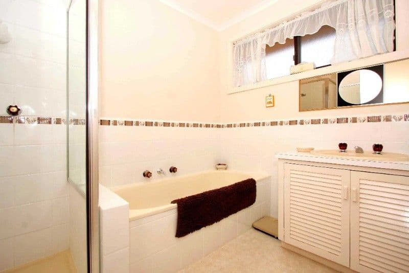 39 Mill Park Drive, MILL PARK VIC 3082, Mill Park - Thumbnail 5