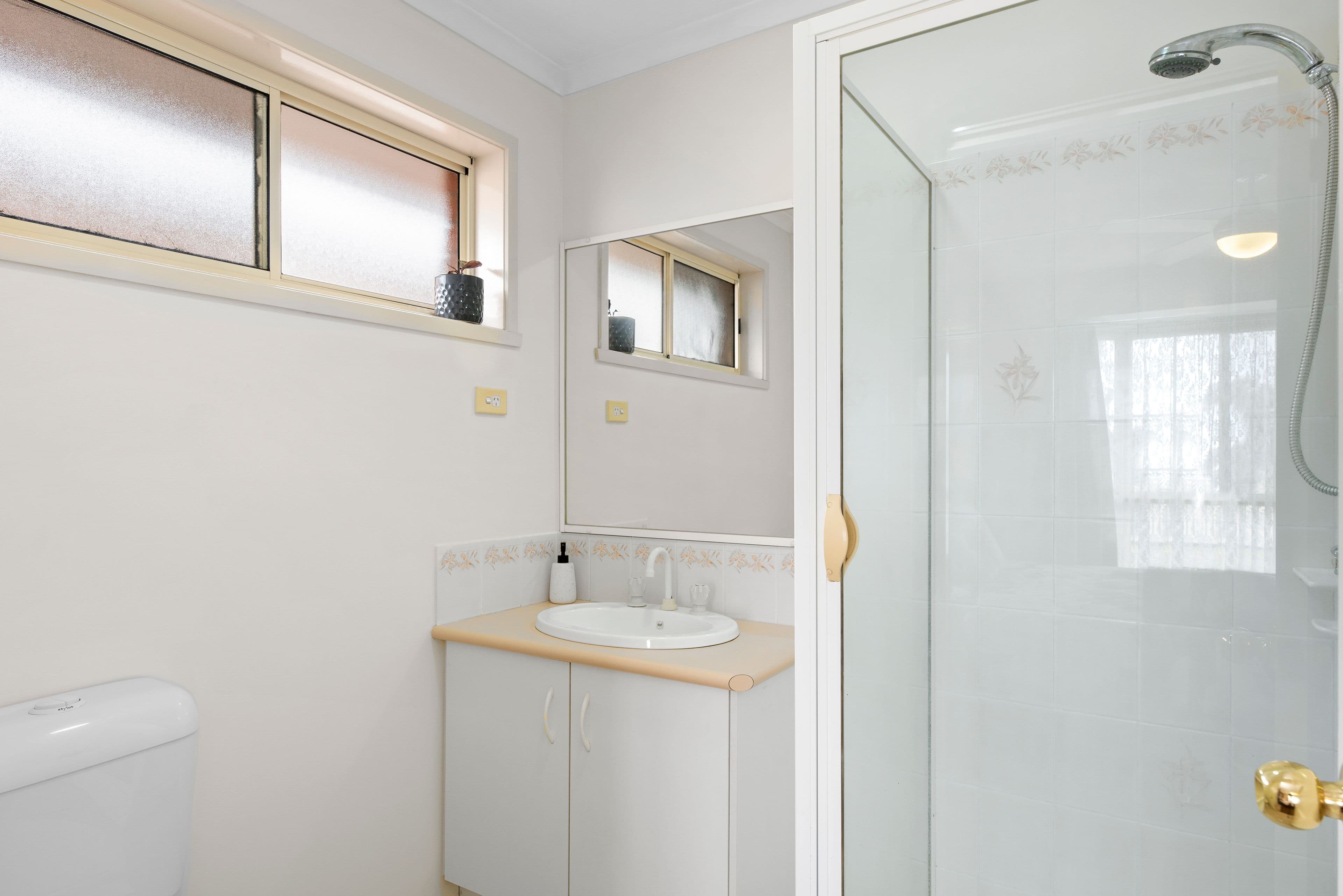 21 Canterbury Road East, Lara VIC 3212, Lara - Thumbnail 5