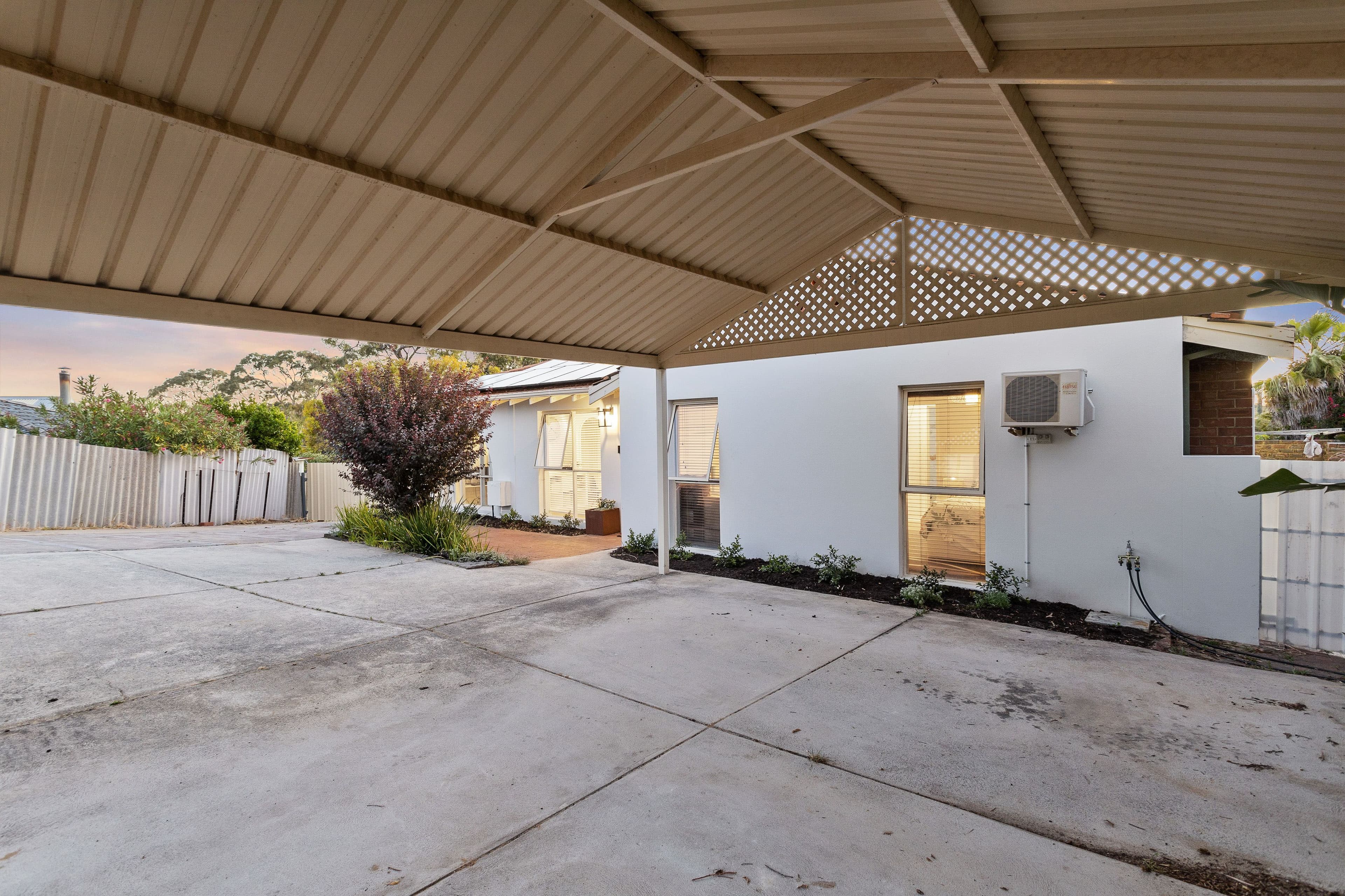11 Blaxland Way, Padbury WA 6025, Padbury - Thumbnail 2