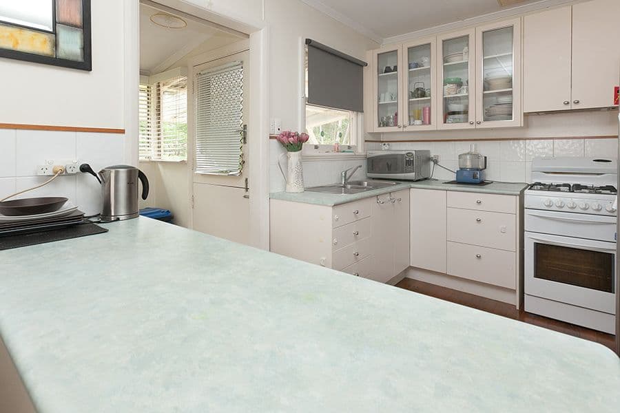 9 Grunert Street, HOLLAND PARK QLD 4121, Holland Park - Thumbnail 5