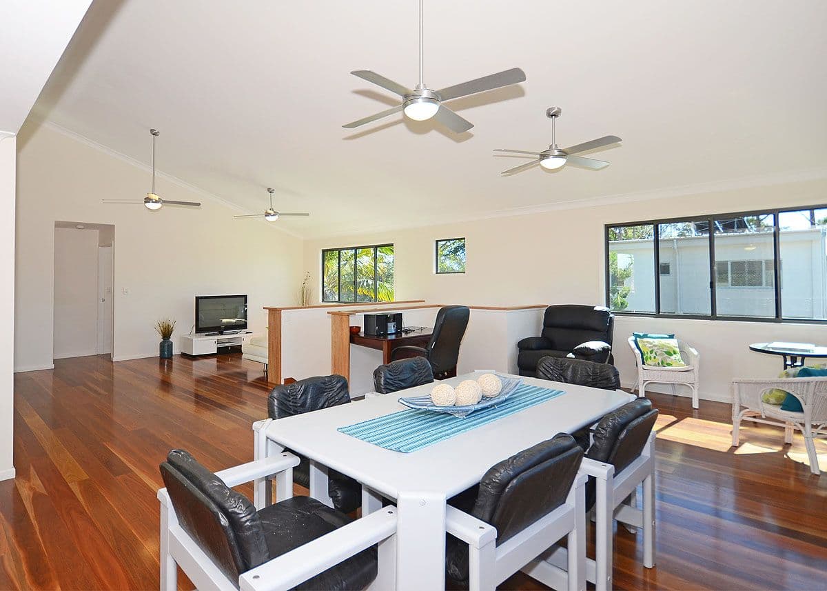 45 Moreton Street, Toogoom QLD 4655, Toogoom - Thumbnail 4