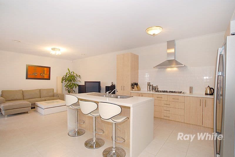 8 Amber Close, SPRINGVALE SOUTH VIC 3172, Springvale South - Thumbnail 4