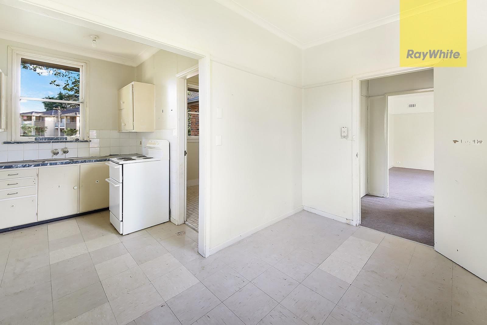 44 Supply Street, Dundas Valley - Thumbnail 3