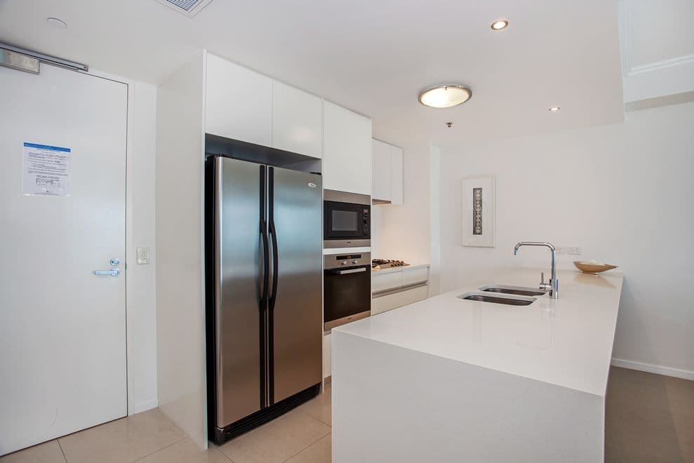 110 Marine Pde 'Reflections Tower Two', COOLANGATTA QLD 4225, Coolangatta - Thumbnail 2