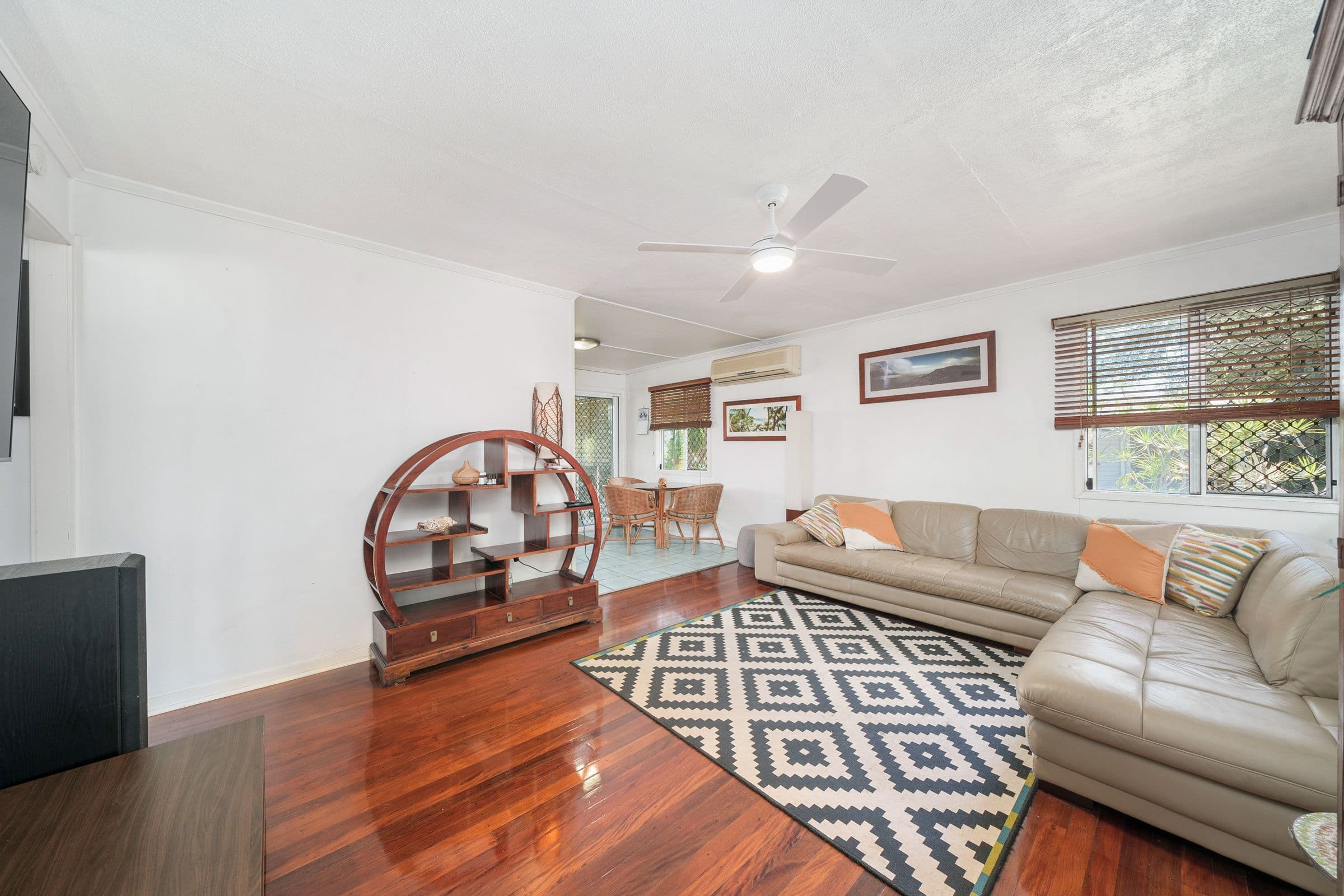 10 Esperanto Street, Redcliffe QLD 4020, Redcliffe - Thumbnail 2