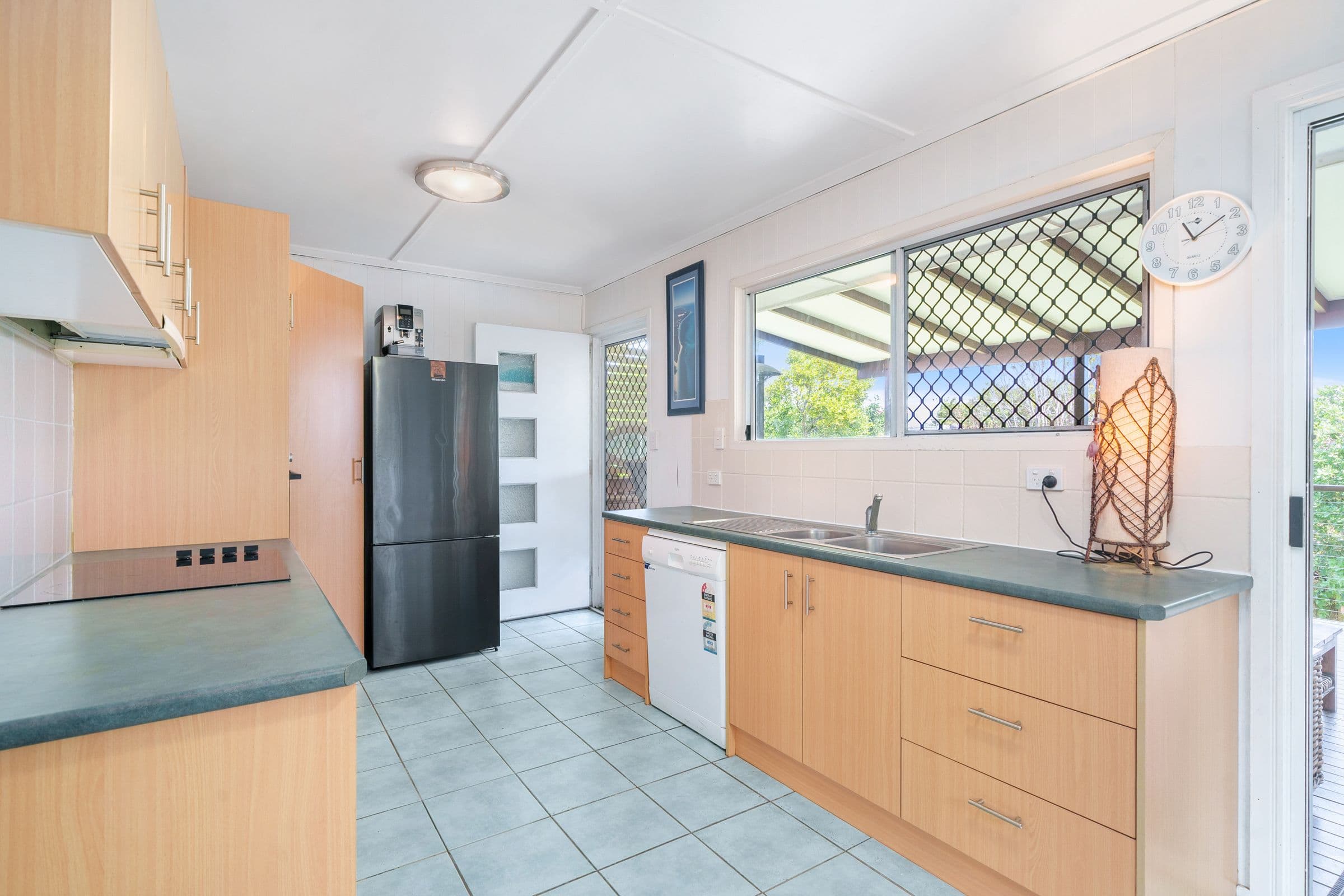 10 Esperanto Street, Redcliffe QLD 4020, Redcliffe - Thumbnail 8