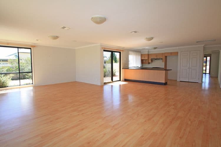 10 Eyre Street, Bungendore NSW 2621, Bungendore - Thumbnail 8