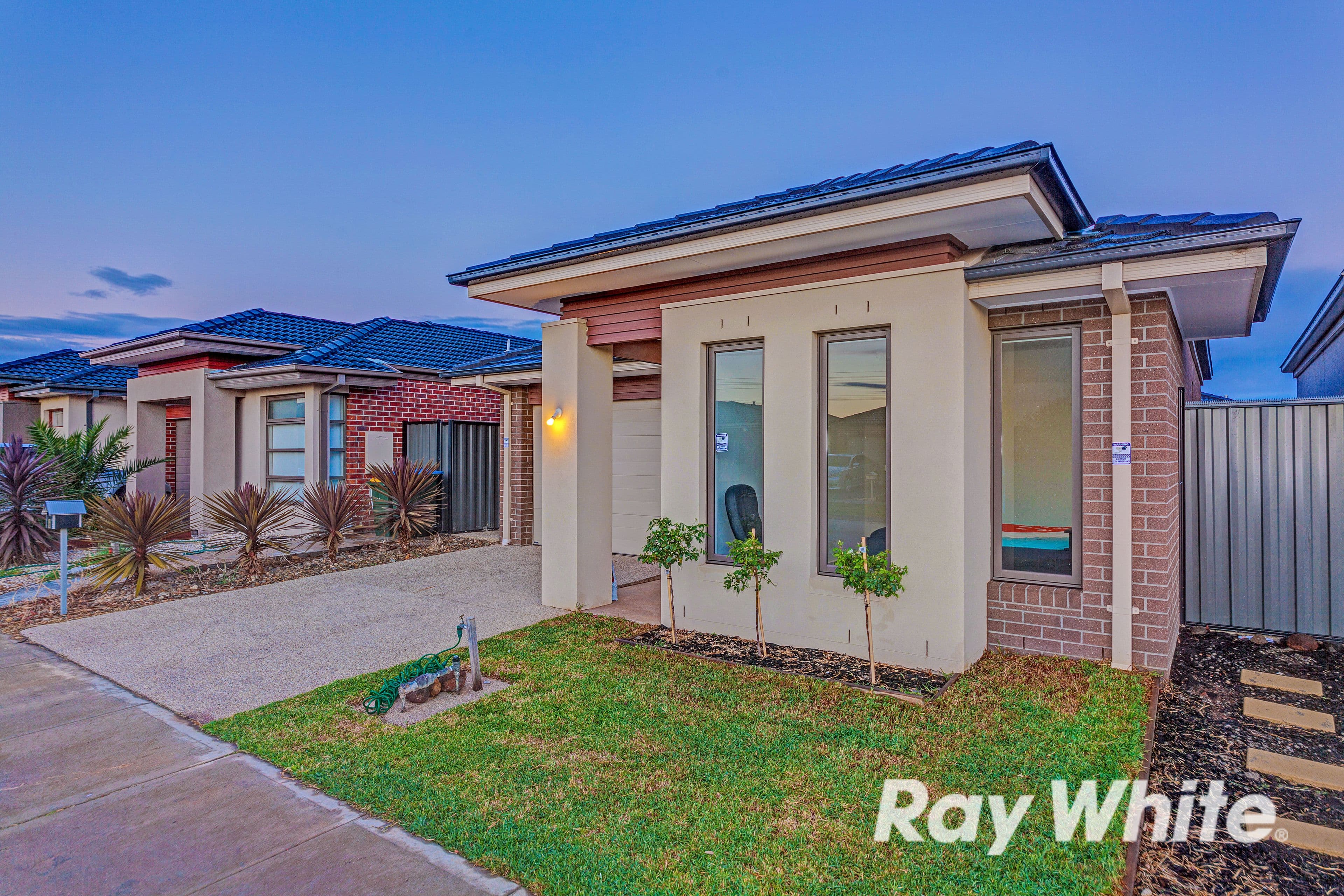 6 Lambourne Avenue, Truganina VIC 3029, Truganina - Thumbnail 4