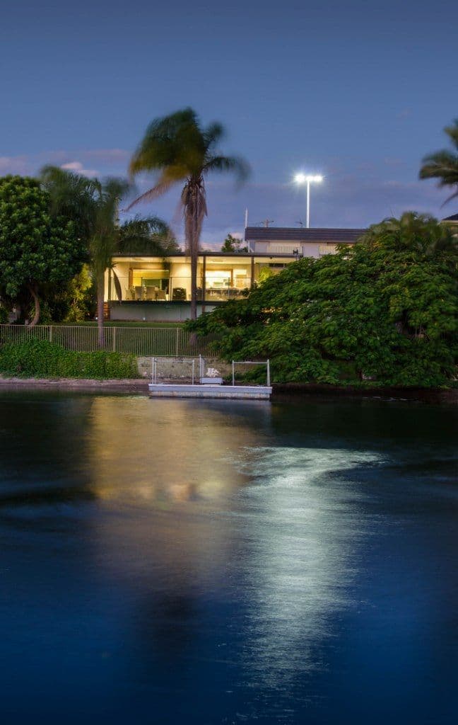 8 Gibraltar Drive, ISLE OF CAPRI QLD 4217, Isle Of Capri - Thumbnail 2