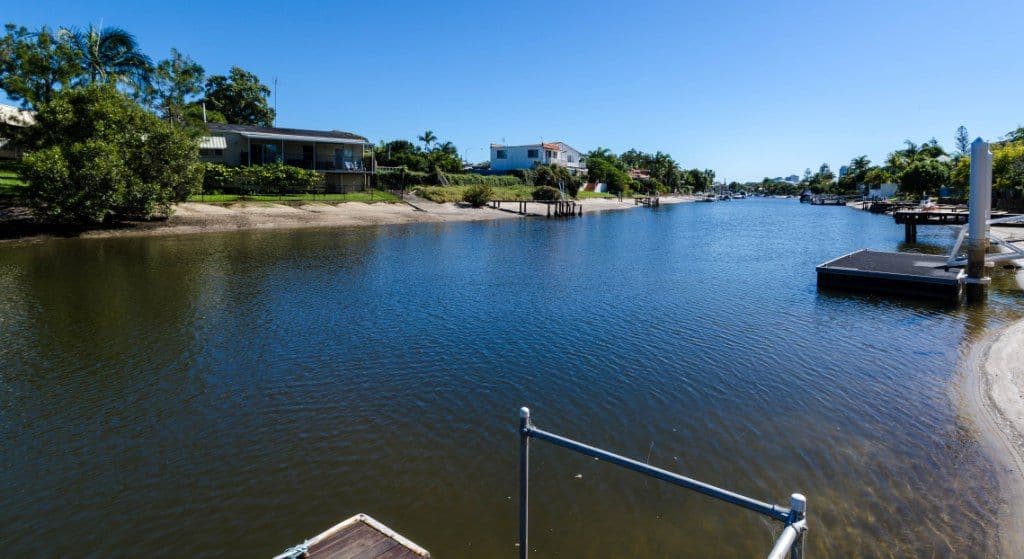 8 Gibraltar Drive, ISLE OF CAPRI QLD 4217, Isle Of Capri - Thumbnail 3