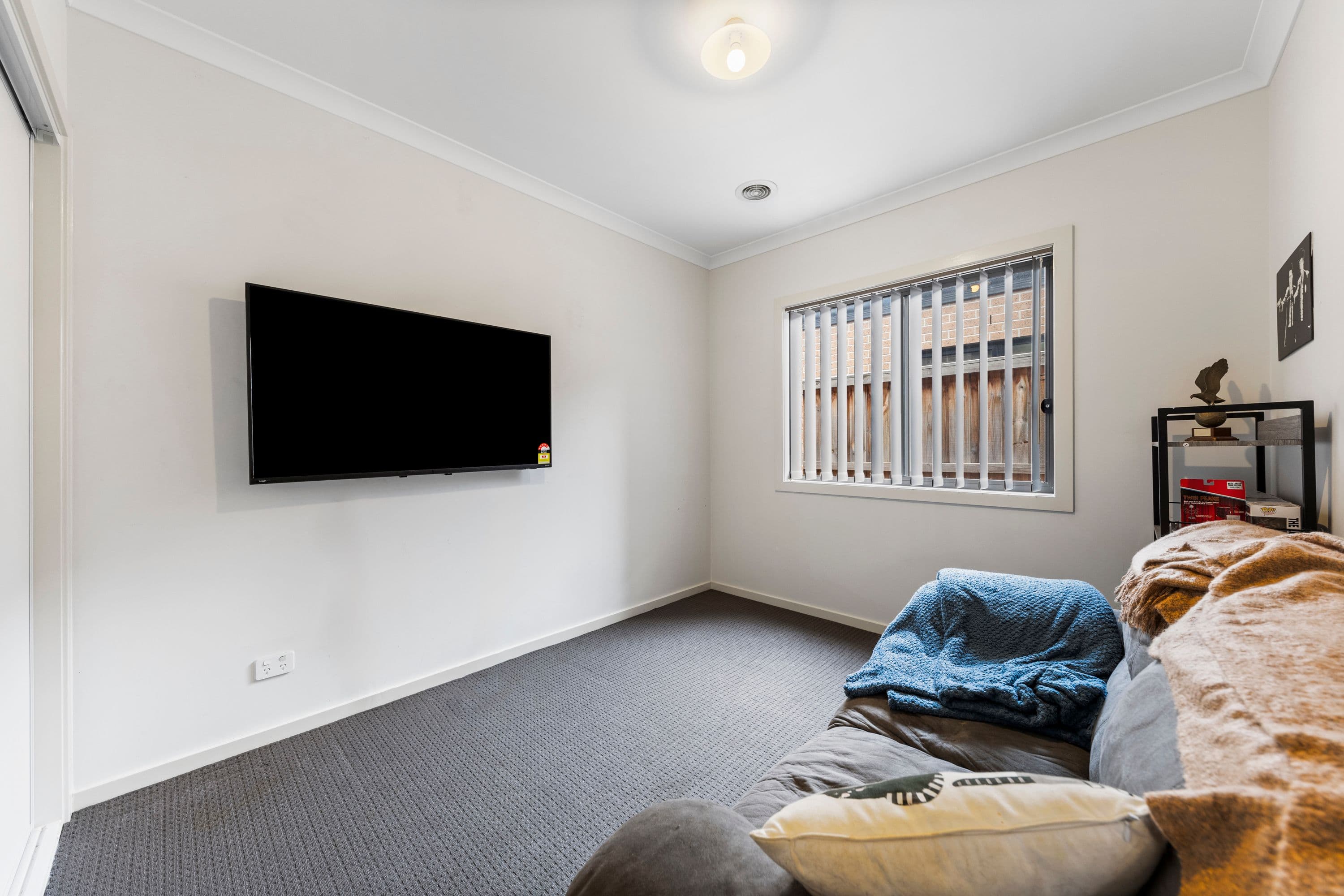 4 Griffin Street, Pakenham VIC 3810, Pakenham - Thumbnail 8