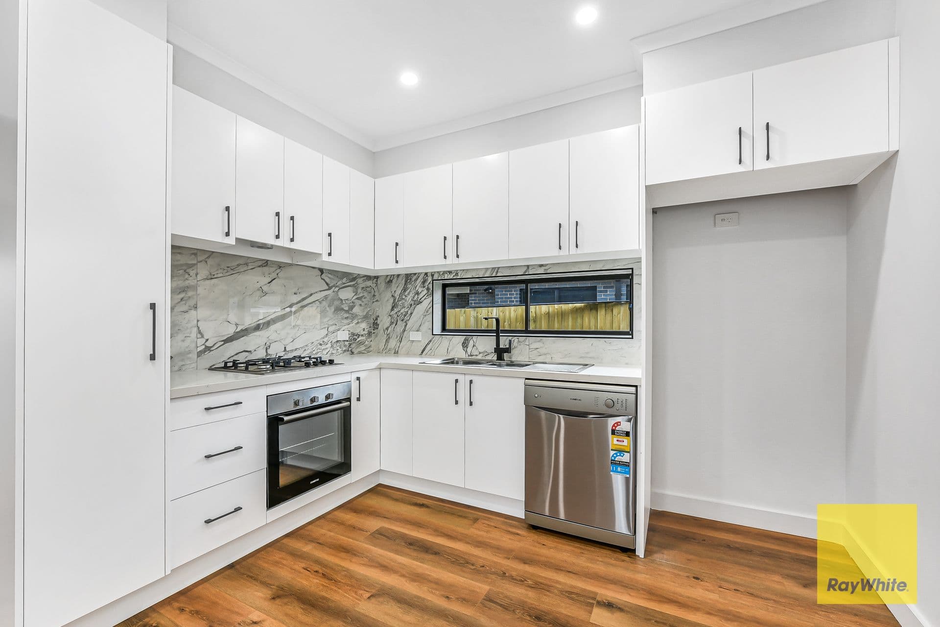 47 Tristania Street, Doveton VIC 3177, Doveton - Thumbnail 4