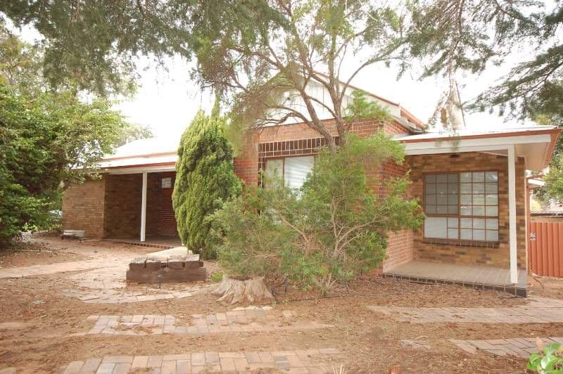 30 Noorebar Avenue, GRIFFITH NSW 2680, Griffith - Image 1