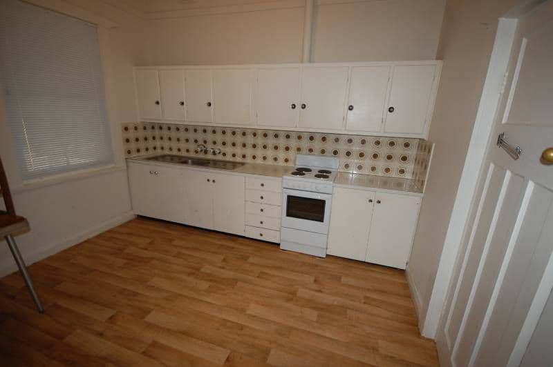 30 Noorebar Avenue, GRIFFITH NSW 2680, Griffith - Thumbnail 4