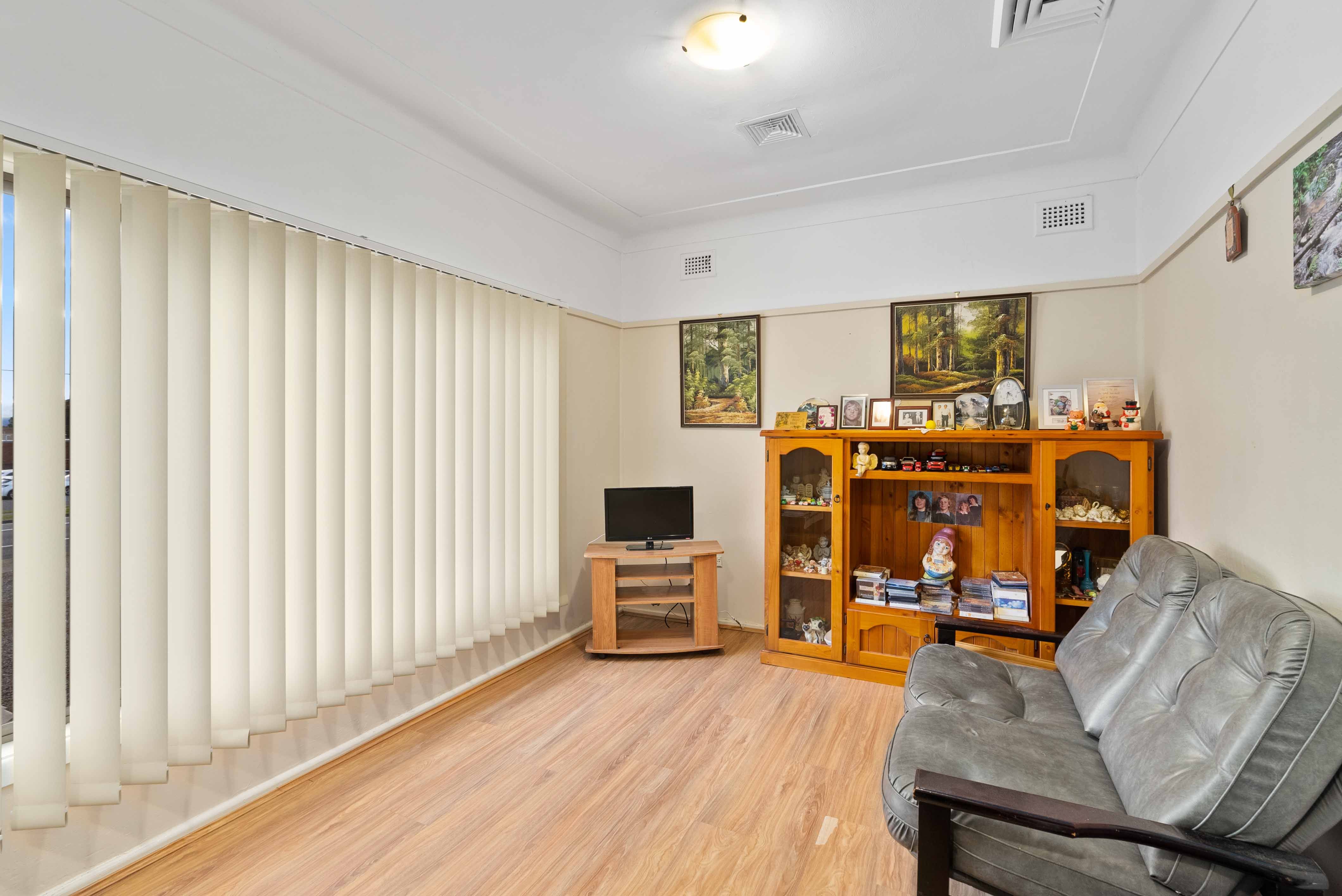 16 & 16a Gidley Street, ST MARYS NSW 2760, St Marys - Thumbnail 4