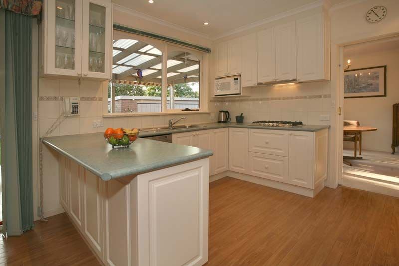 9  Roswell Street, GLEN WAVERLEY VIC 3150, Glen Waverley - Thumbnail 2