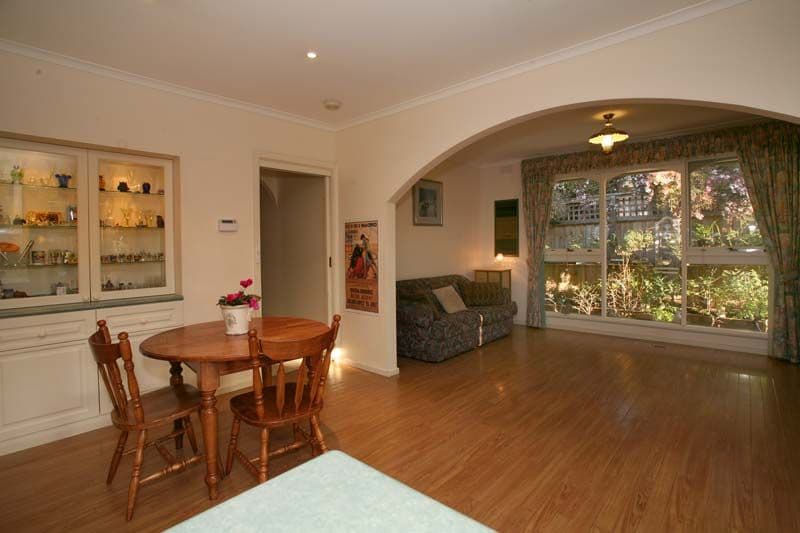 9  Roswell Street, GLEN WAVERLEY VIC 3150, Glen Waverley - Thumbnail 3