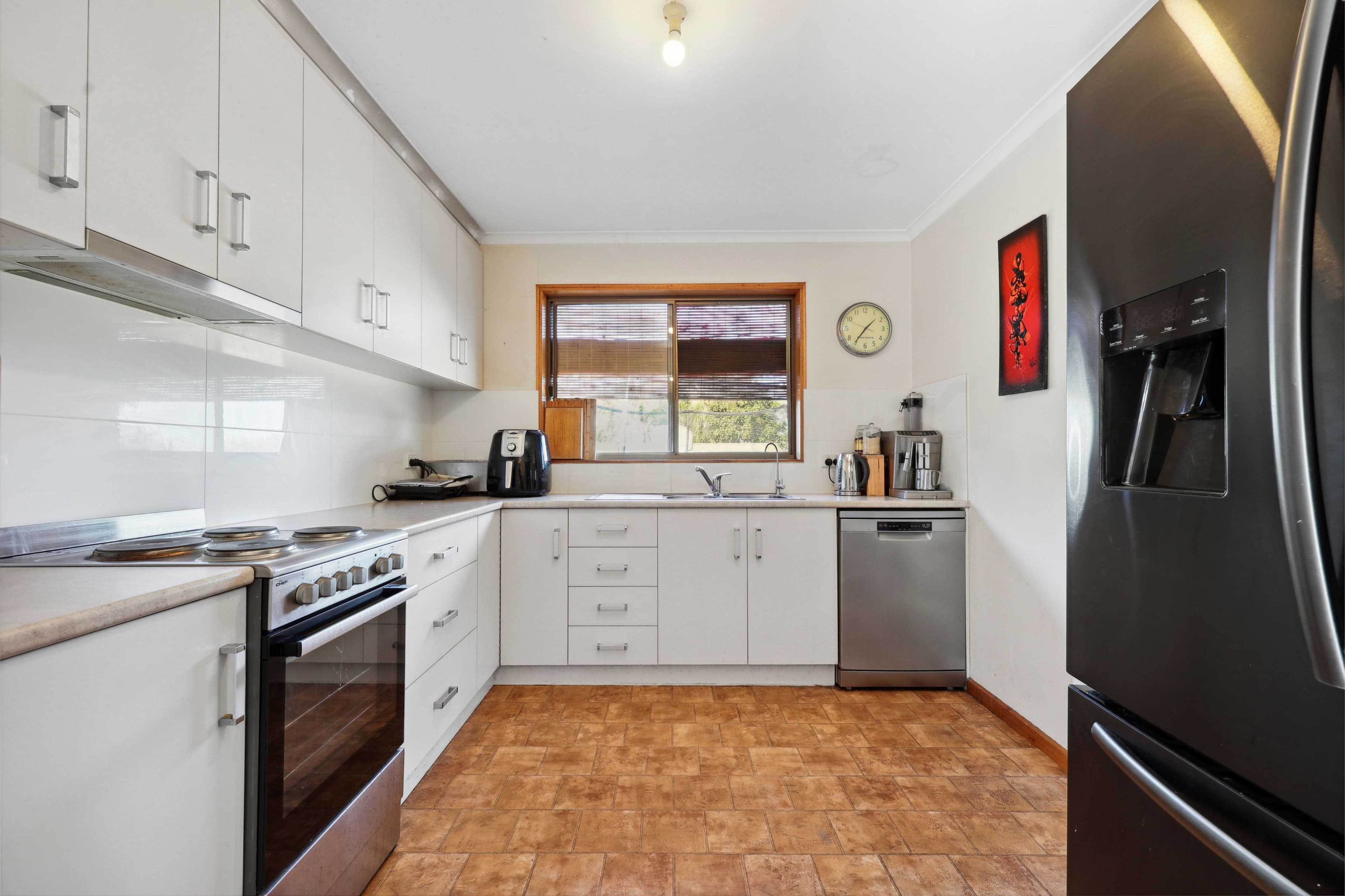 8 Heath Street, Victor Harbor SA 5211, Victor Harbor - Thumbnail 5