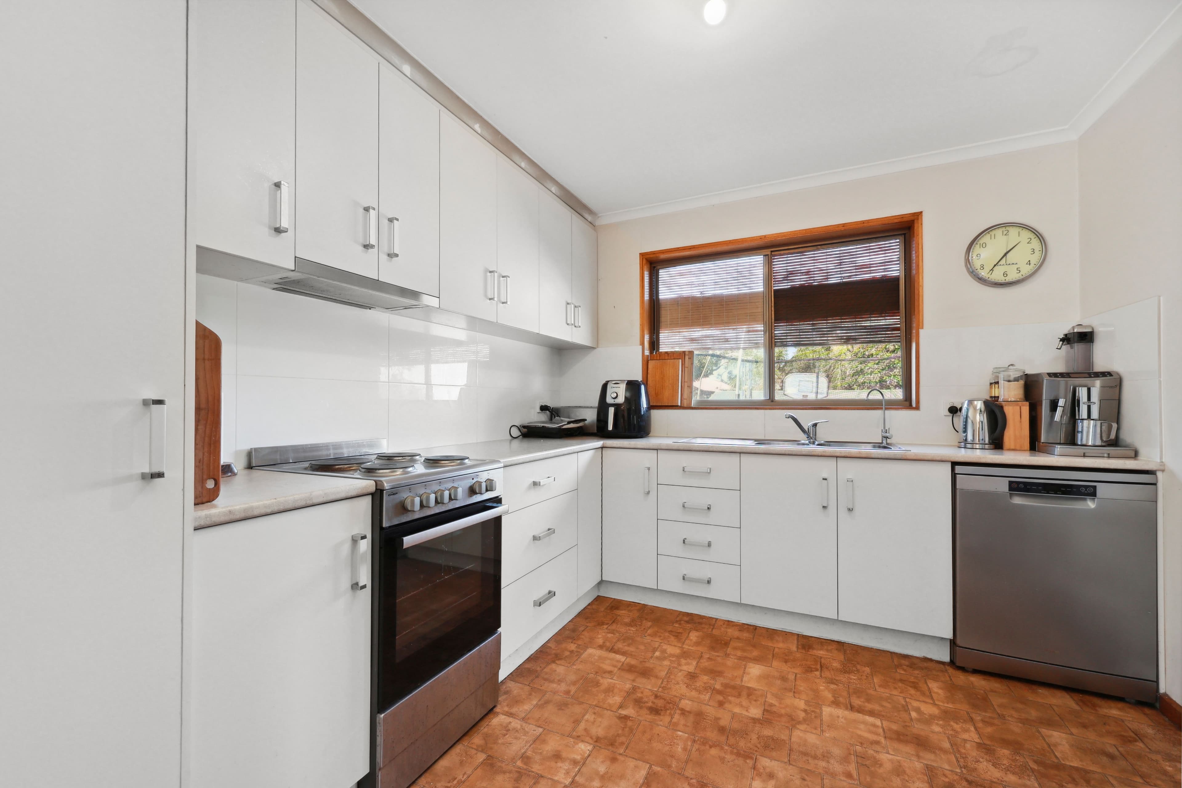 8 Heath Street, Victor Harbor SA 5211, Victor Harbor - Thumbnail 6