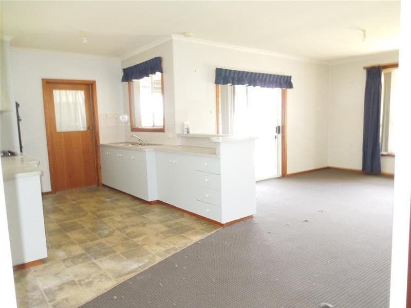 57 Suttontown Road, MOUNT GAMBIER SA 5290, Mount Gambier - Thumbnail 3