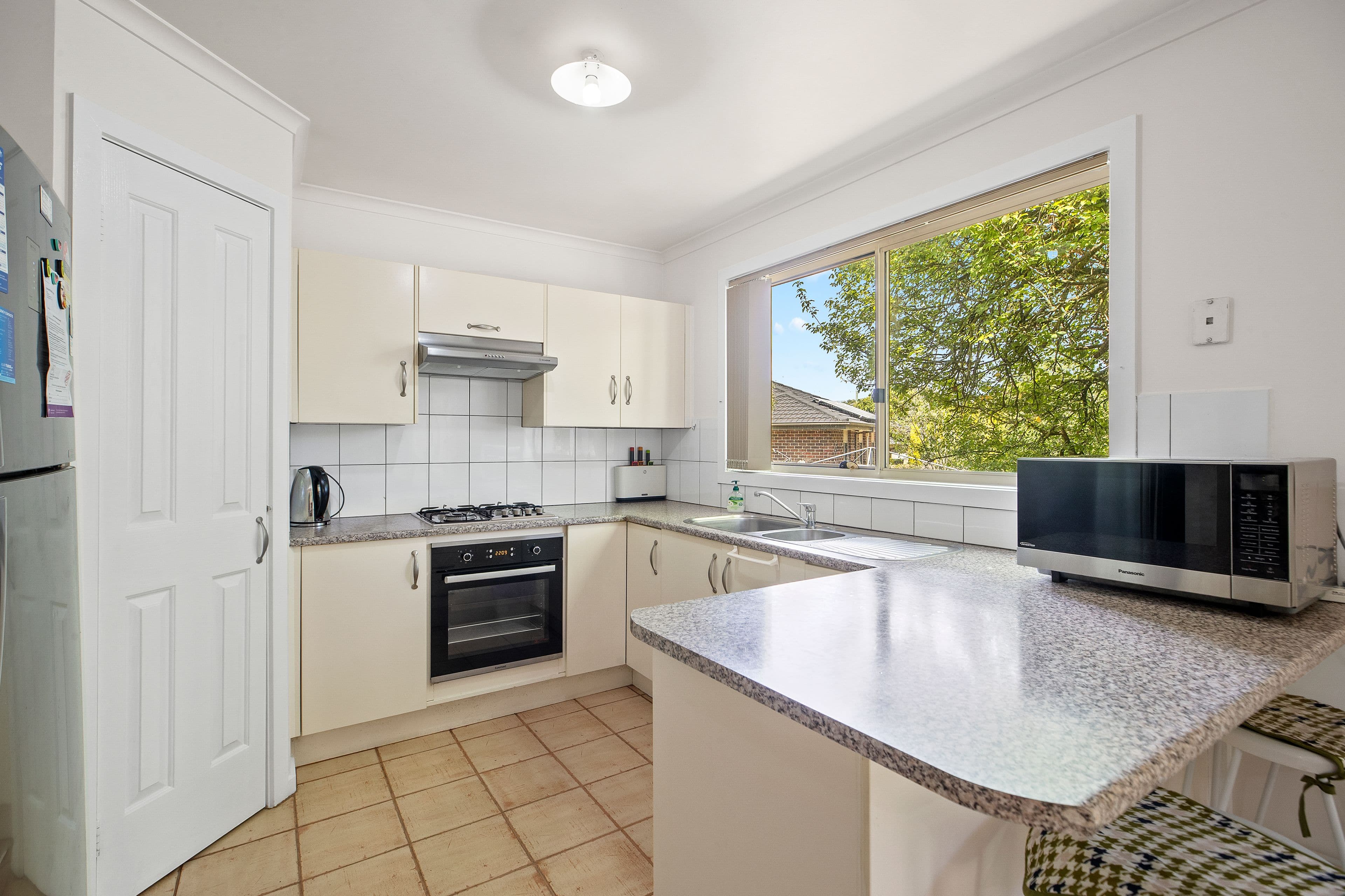 102a Scoresby Road, Bayswater VIC 3153, Bayswater - Thumbnail 3
