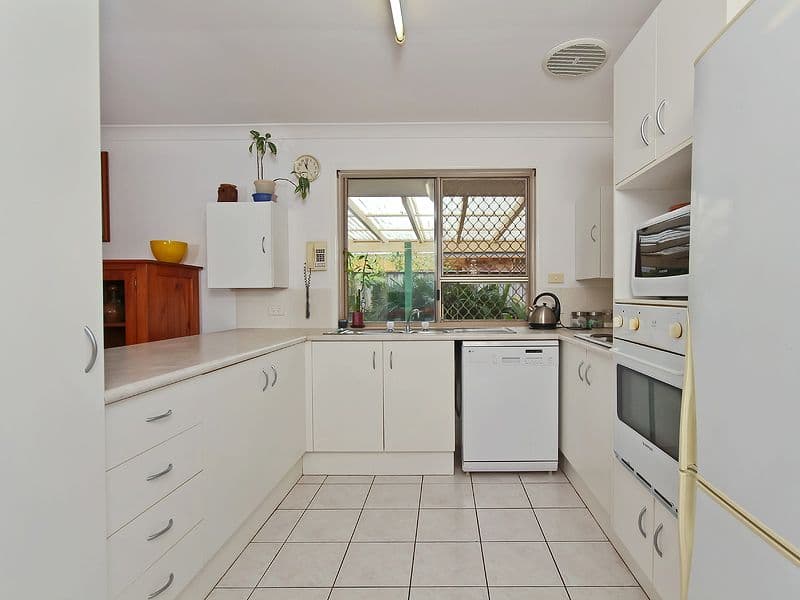 13 Lolita Court, VARSITY LAKES QLD 4227, Varsity Lakes - Thumbnail 2