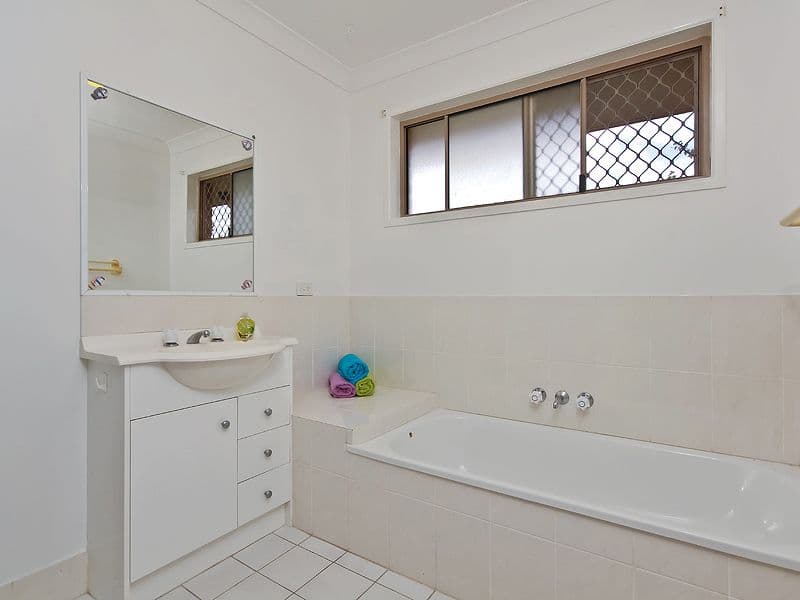 13 Lolita Court, VARSITY LAKES QLD 4227, Varsity Lakes - Thumbnail 8