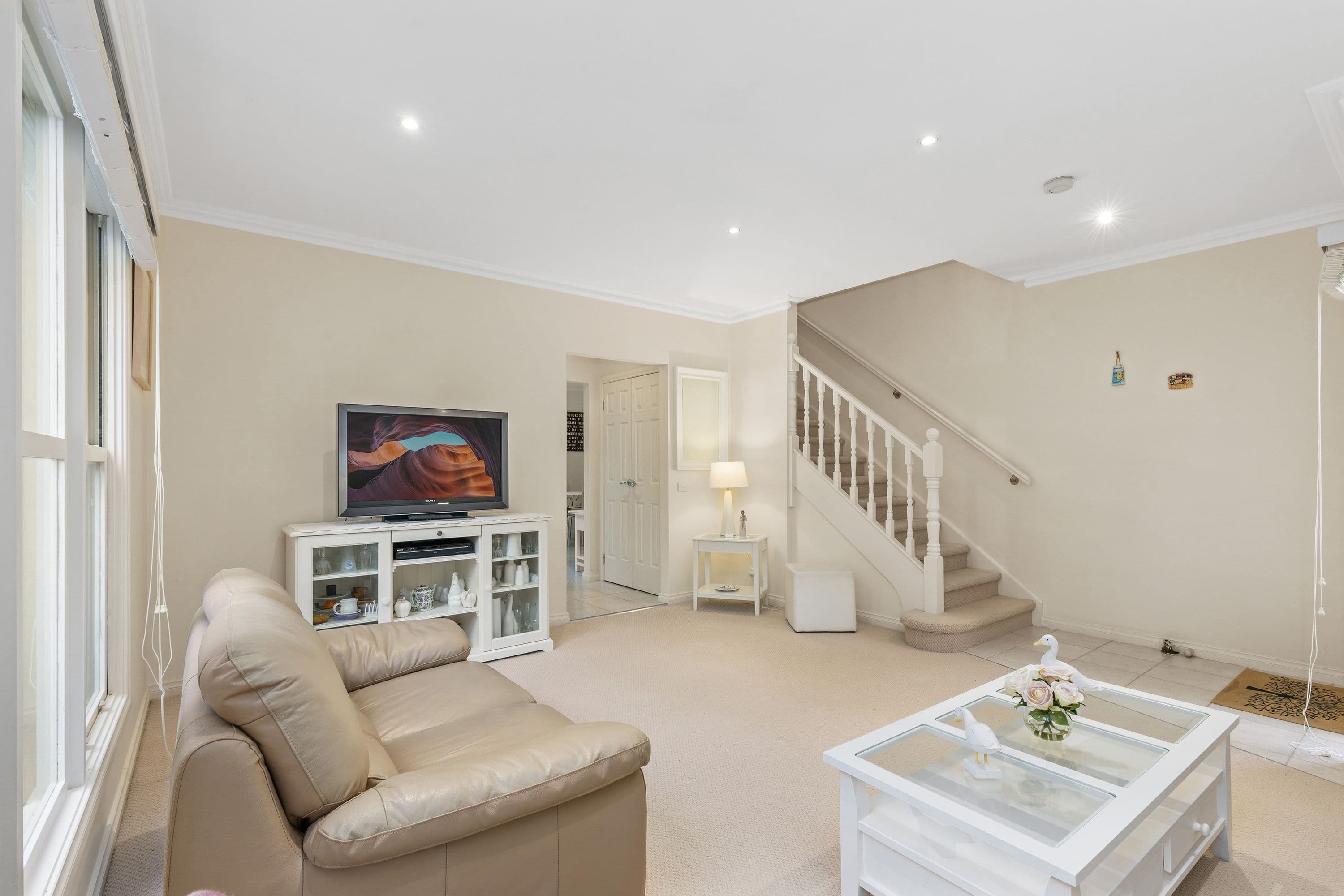 8 Hamel Street, Box Hill South VIC 3128, Box Hill South - Thumbnail 4