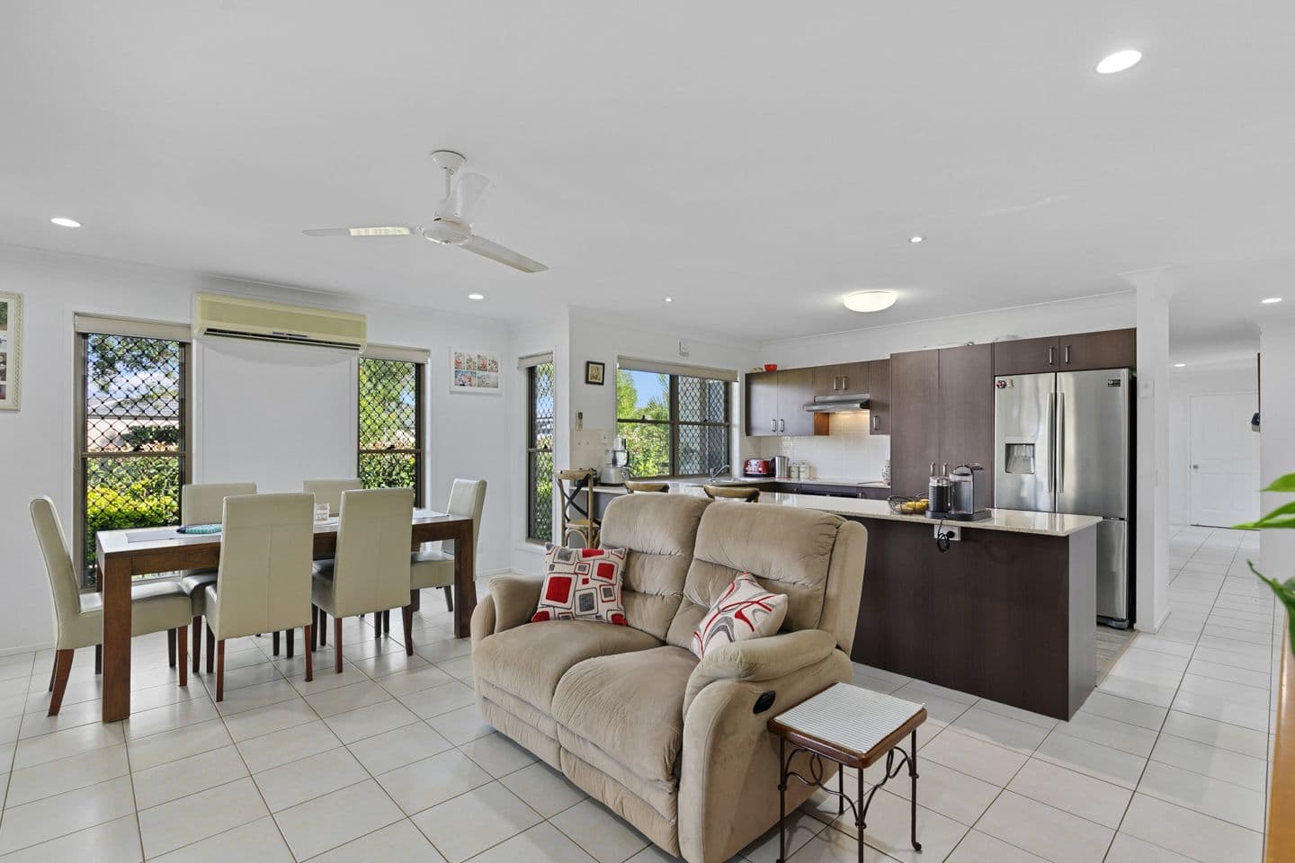 2 Santa Maria Avenue, Urraween QLD 4655, Urraween - Thumbnail 3