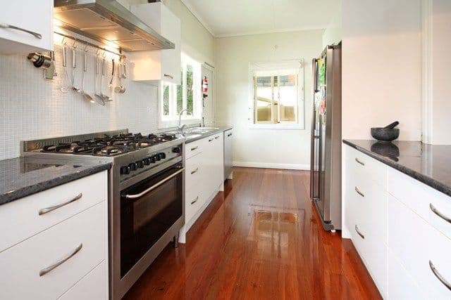 10 Norland Street, WYNNUM QLD 4178, Wynnum - Thumbnail 3