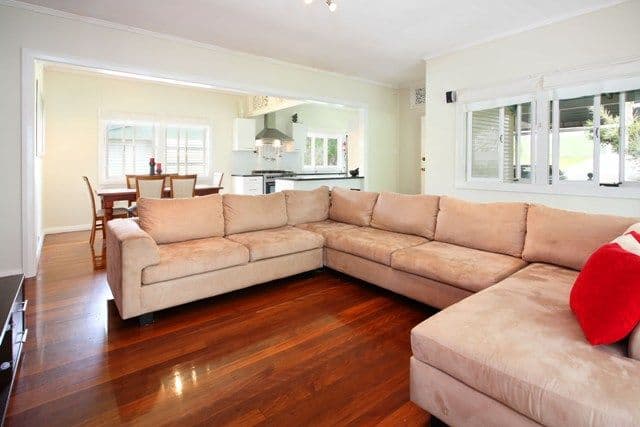 10 Norland Street, WYNNUM QLD 4178, Wynnum - Thumbnail 4