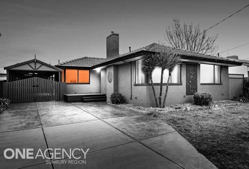 15 Lindsay Avenue, Sunbury, Sunbury - Image 1
