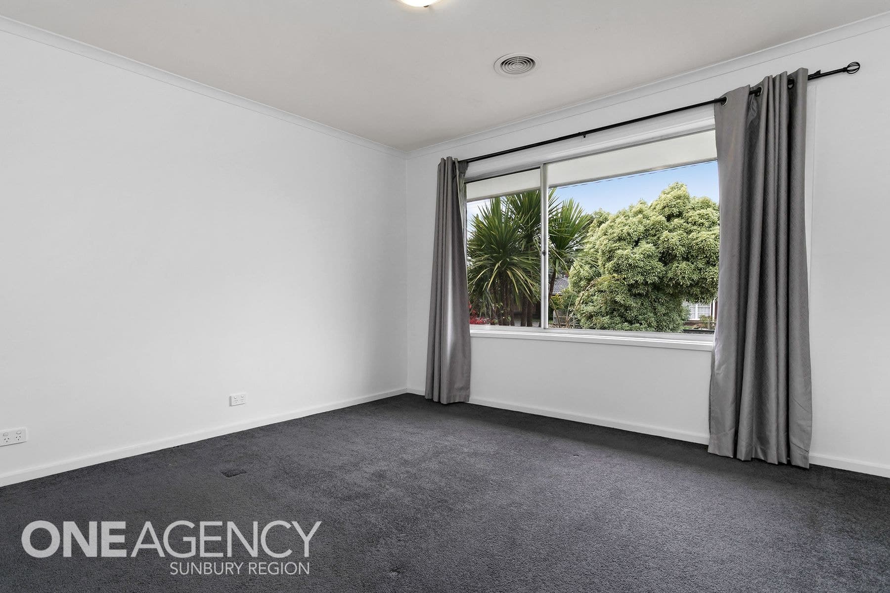 15 Lindsay Avenue, Sunbury, Sunbury - Thumbnail 8
