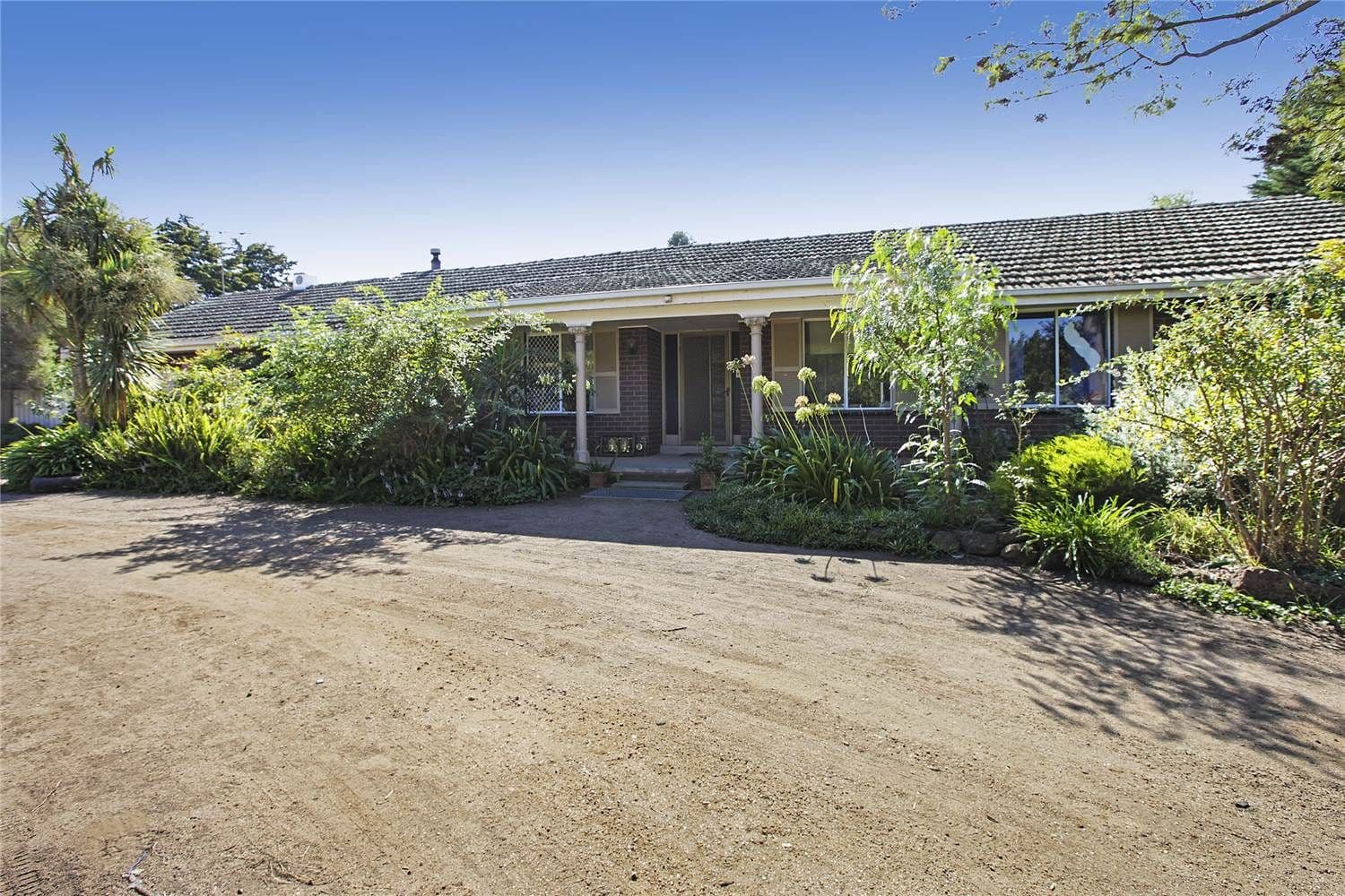 10 Coonawarra Drive, LARA VIC 3212, Lara - Thumbnail 2