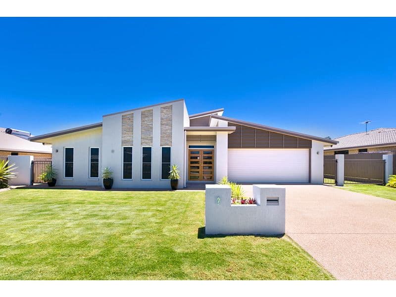 7 Frangipani Court, NORMAN GARDENS QLD 4701, Norman Gardens - Image 1