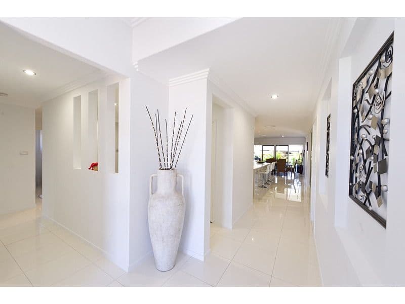 7 Frangipani Court, NORMAN GARDENS QLD 4701, Norman Gardens - Thumbnail 2