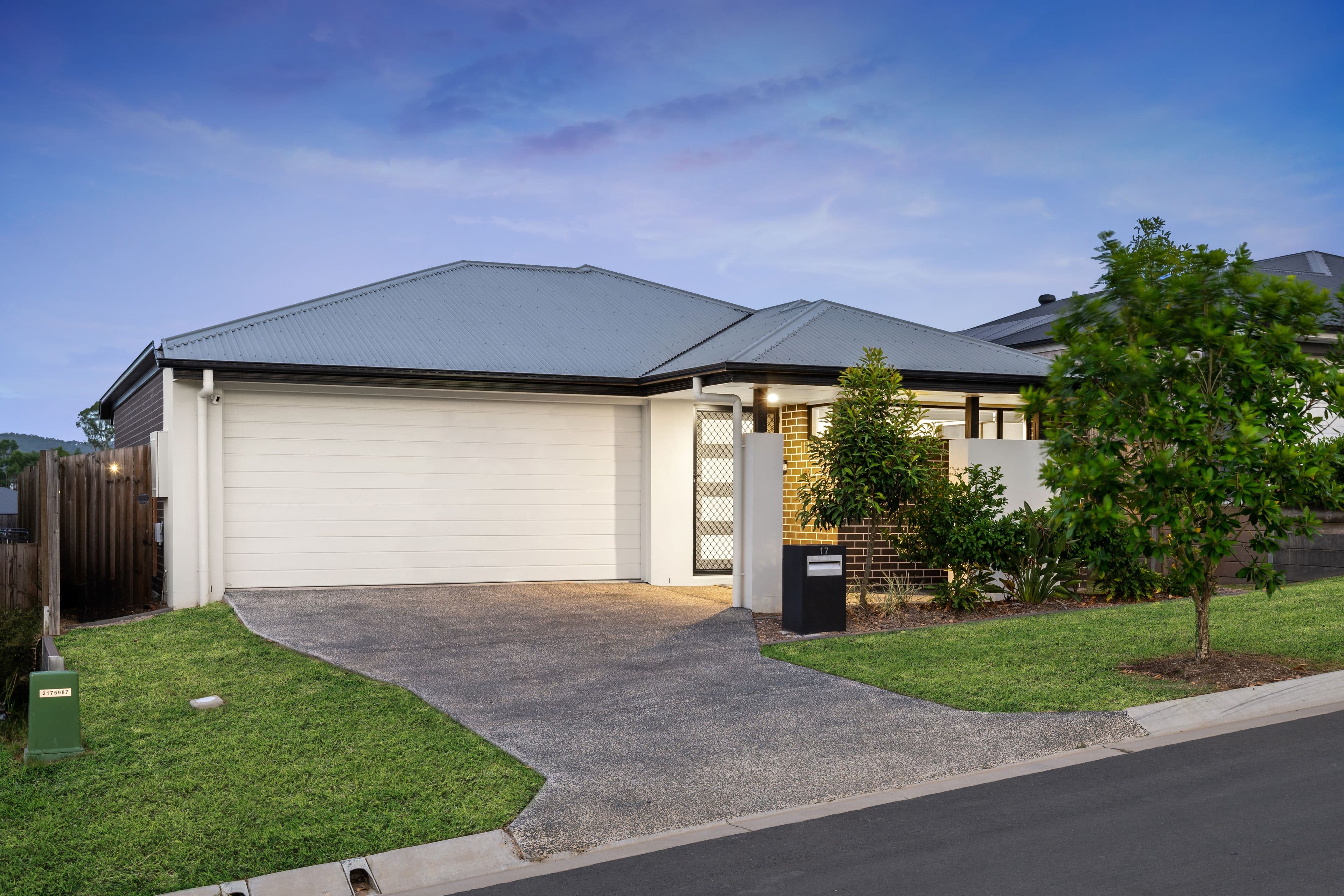 17 Macintyre Street, South Ripley QLD 4306, South Ripley - Image 1