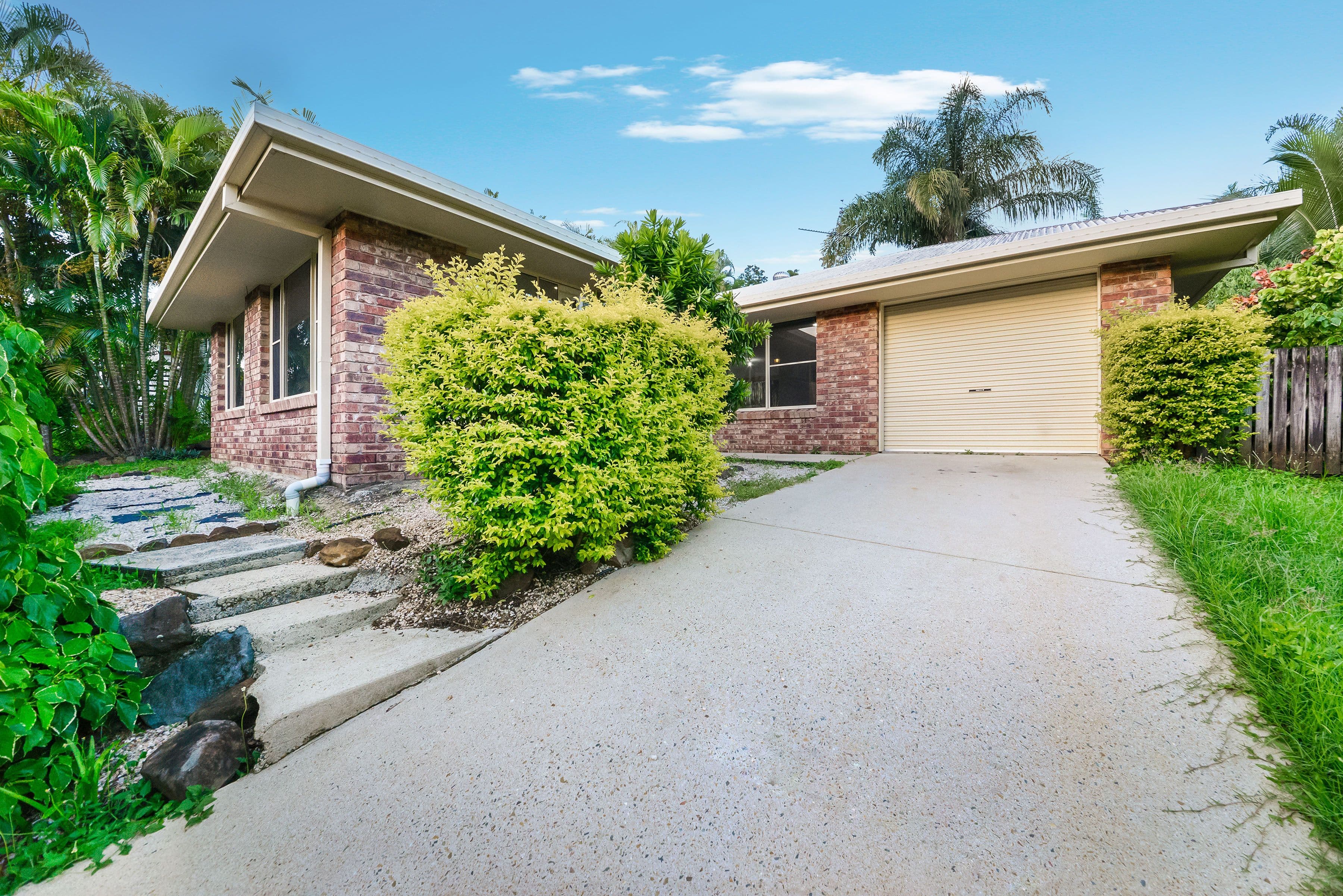 27 Sandpiper Crescent, Jubilee Pocket QLD 4802, Jubilee Pocket - Thumbnail 4