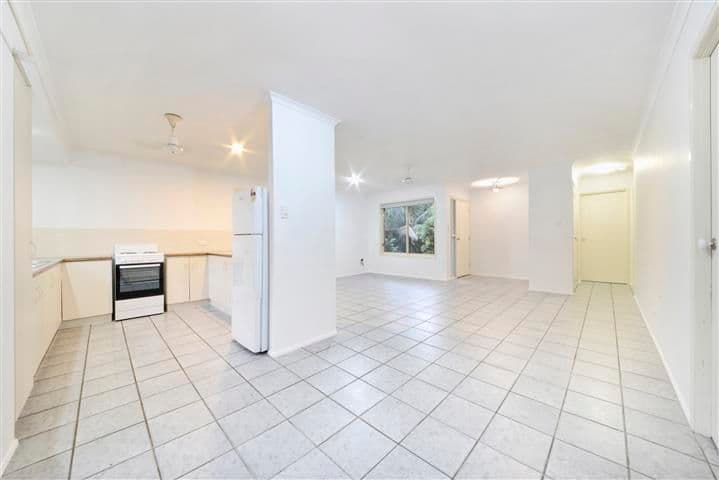 27 Sandpiper Crescent, Jubilee Pocket QLD 4802, Jubilee Pocket - Thumbnail 5
