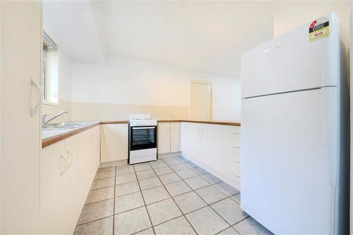 27 Sandpiper Crescent, Jubilee Pocket QLD 4802, Jubilee Pocket - Thumbnail 6