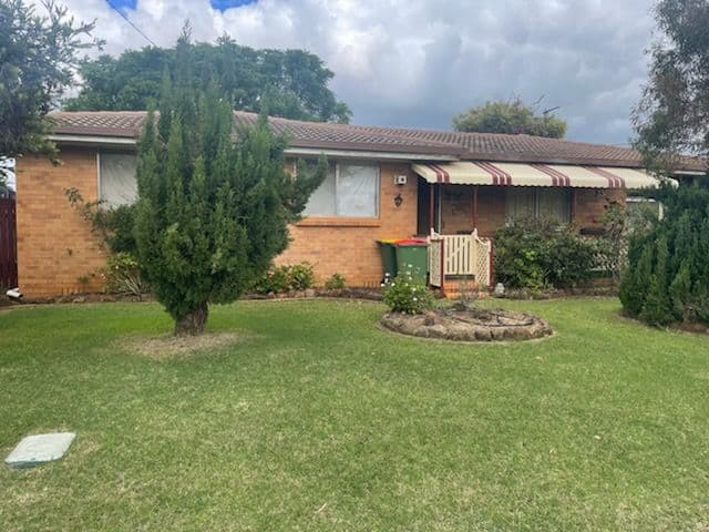 33 Lorrimer Street, Oakey QLD 4401, Oakey - Image 1