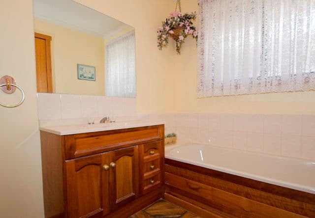 101 Viewbank Road, NEWNHAM TAS 7248, Newnham - Thumbnail 8