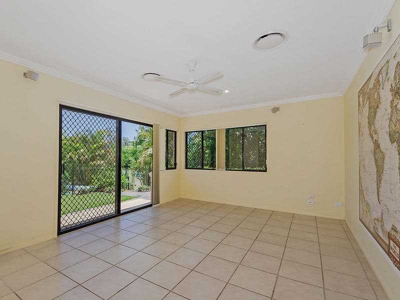 2 Wimbledon Way, OXENFORD QLD 4210, Oxenford - Thumbnail 5